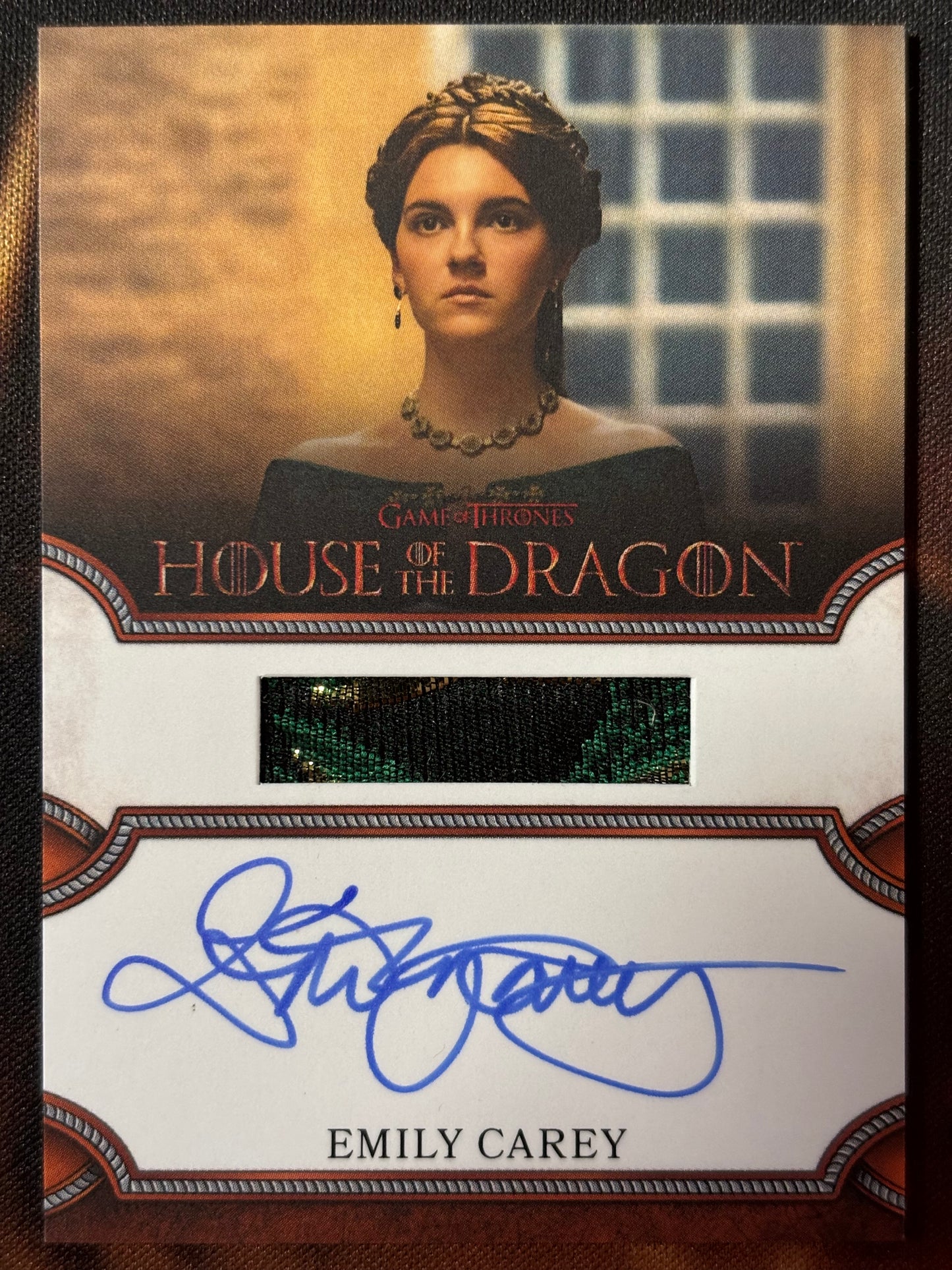 Emily Carey Relic Autogramm - House of the Dragon Season One